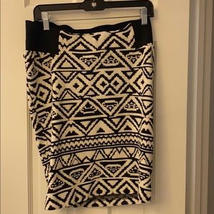 A pea in the pod maternity skirt